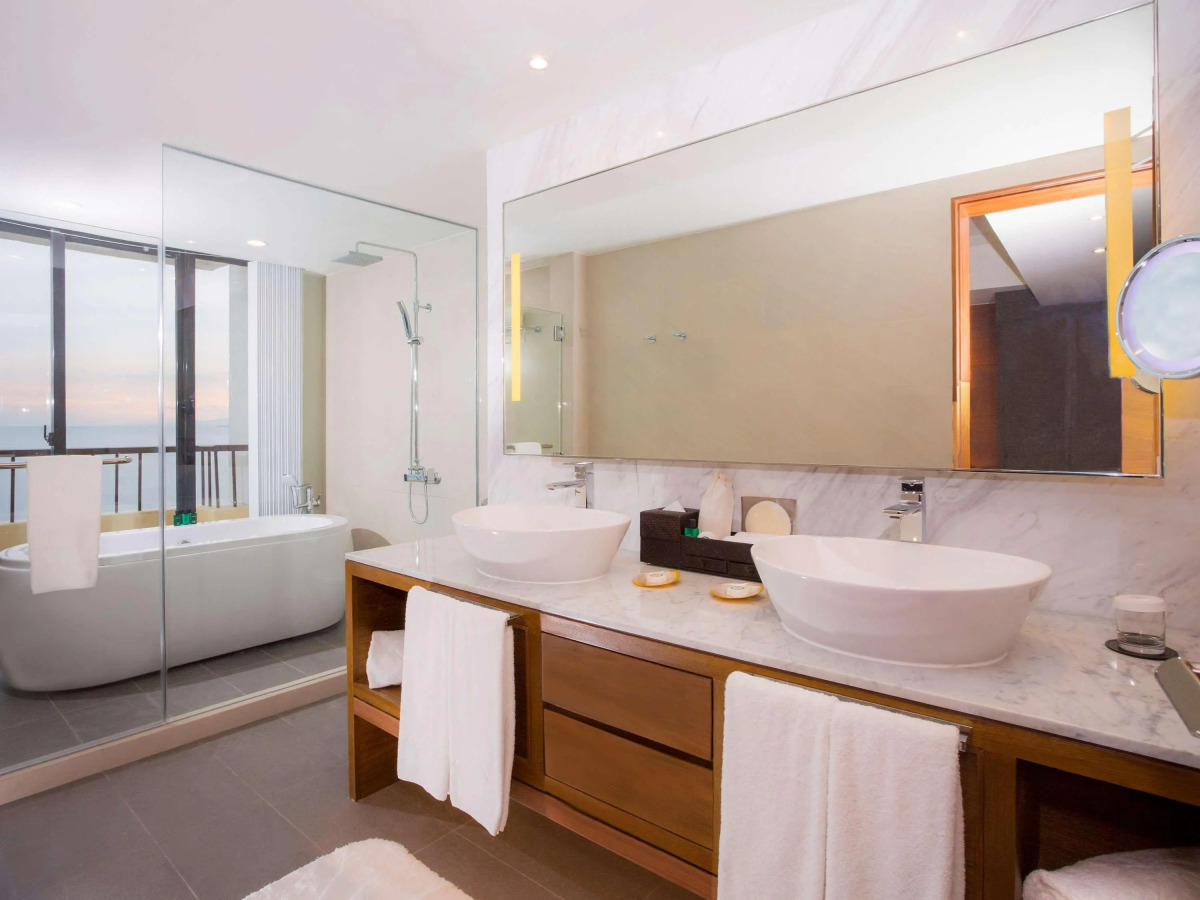 Sofitel Philippine Plaza Manila