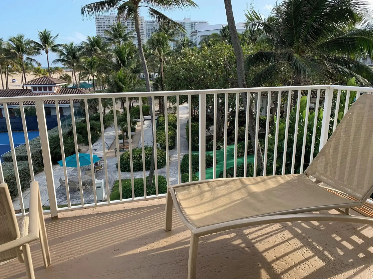 Lago Mar Beach Resort & Club