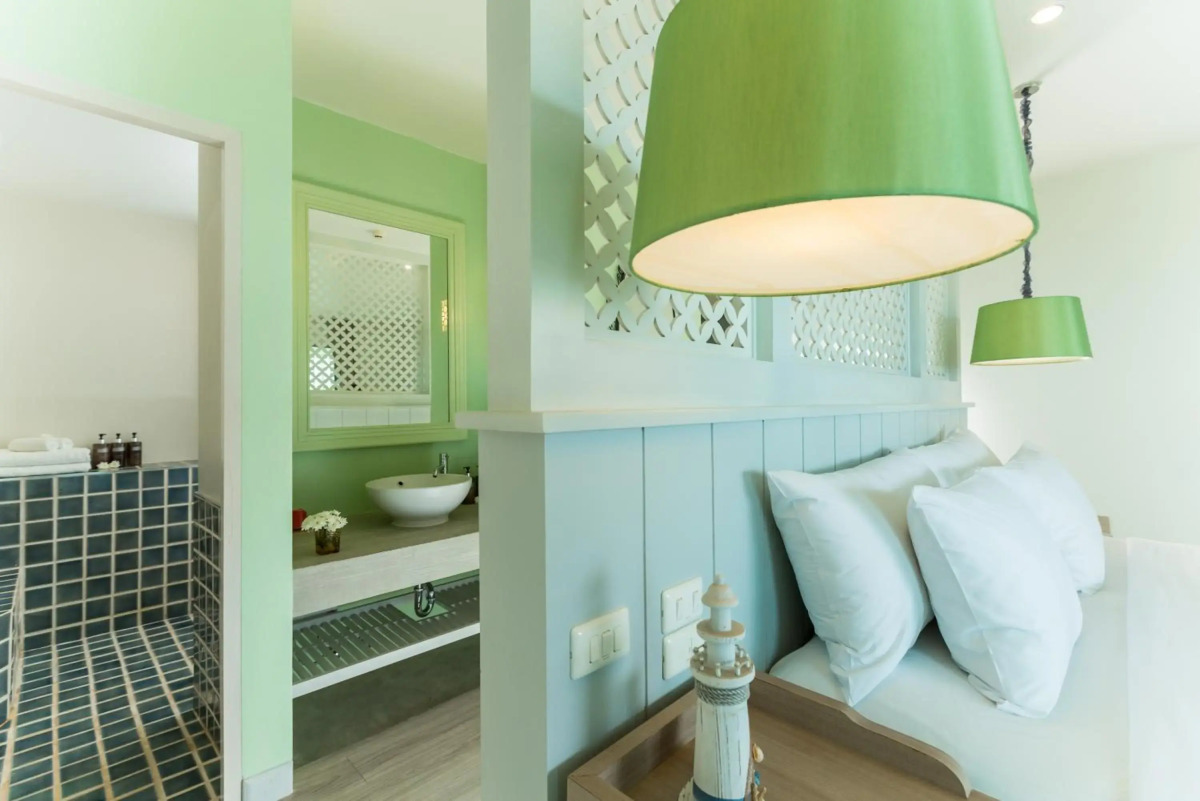 Отель Bandara On Sea