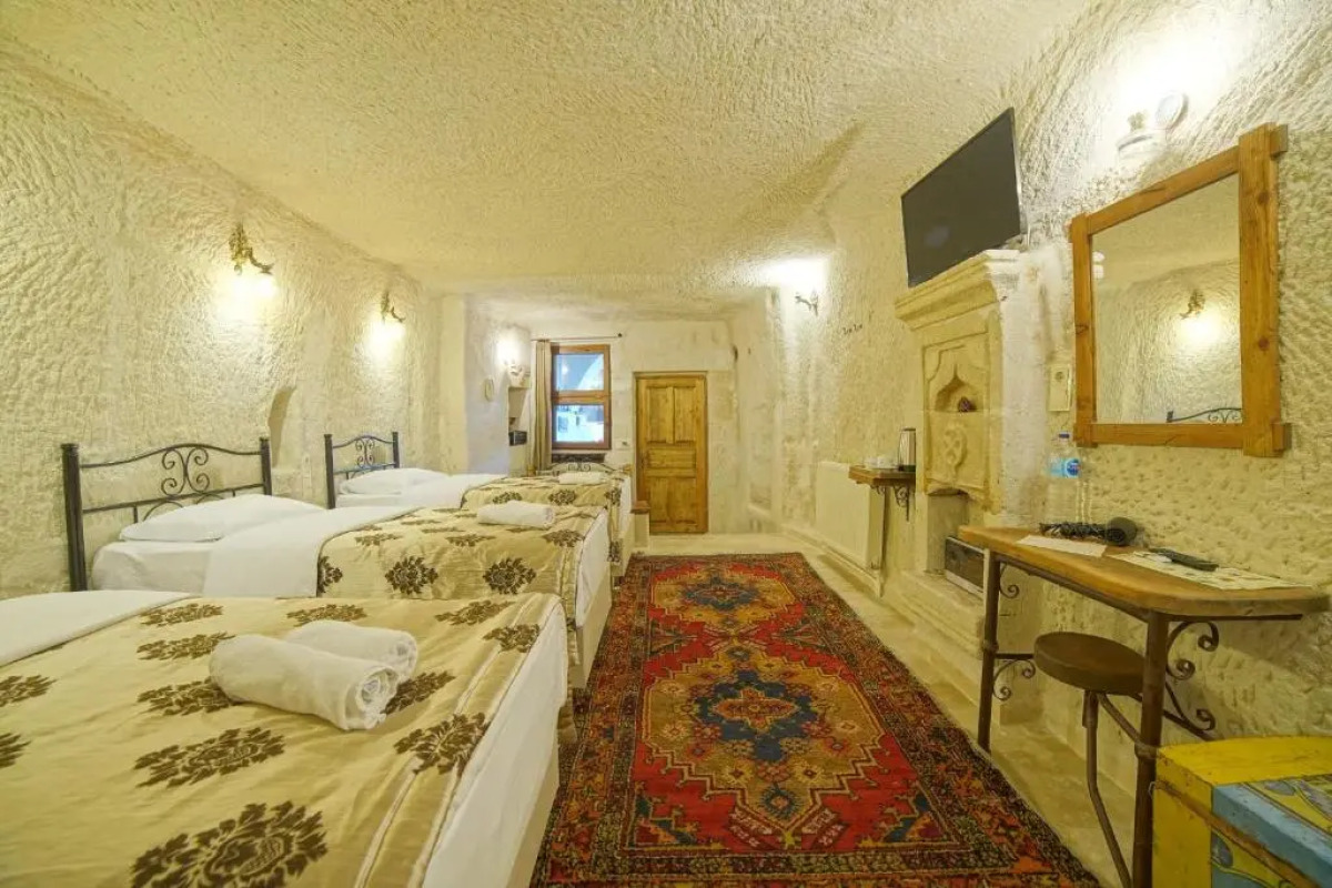 Melek Cave Hotel