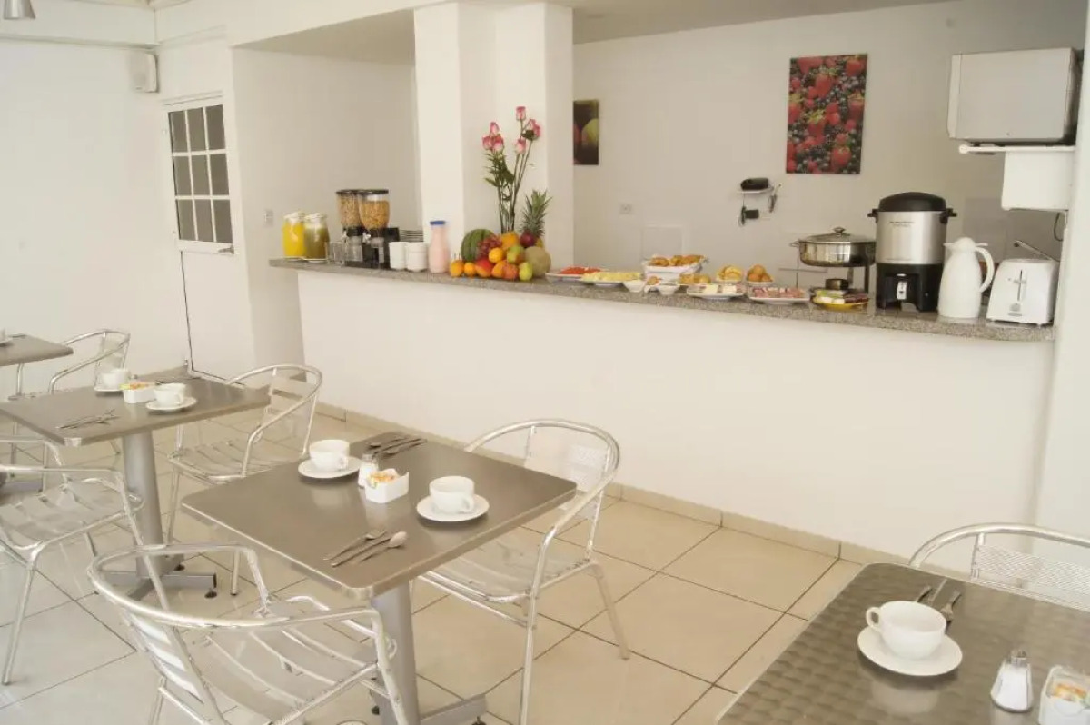 Basic Hotel Centenario by Hoteles MS