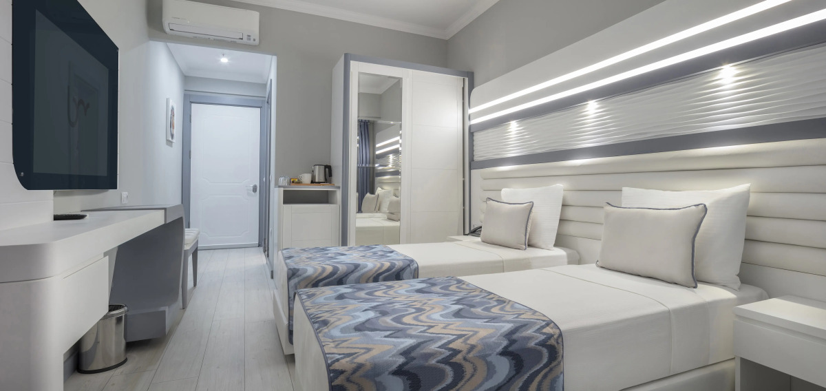 Blue Marlin Deluxe Spa & Resort - All Inclusive