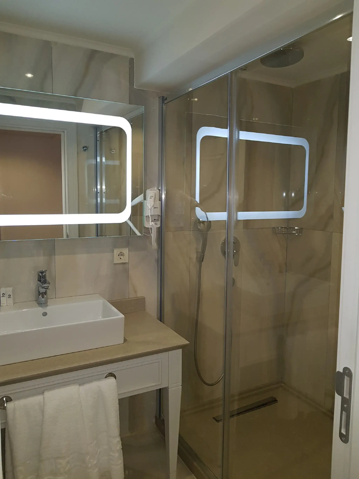 Grand Marcello Hotel & Spa