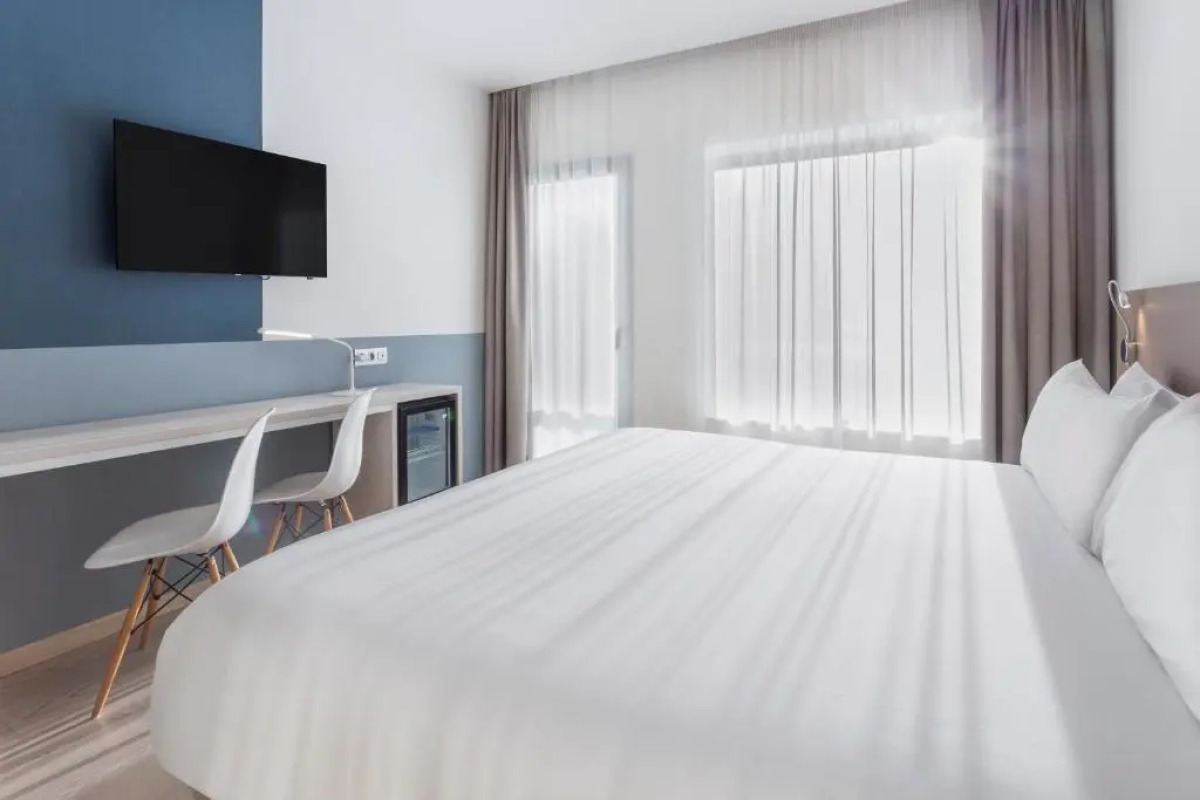 B&B Donostia San Sebastián Aeropuerto Hotel 