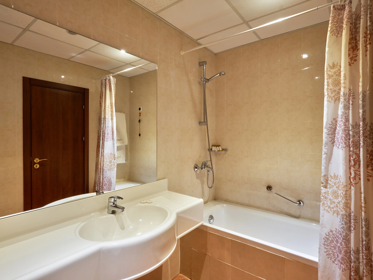 Yantra Grand Hotel -Sharlopov Hotels