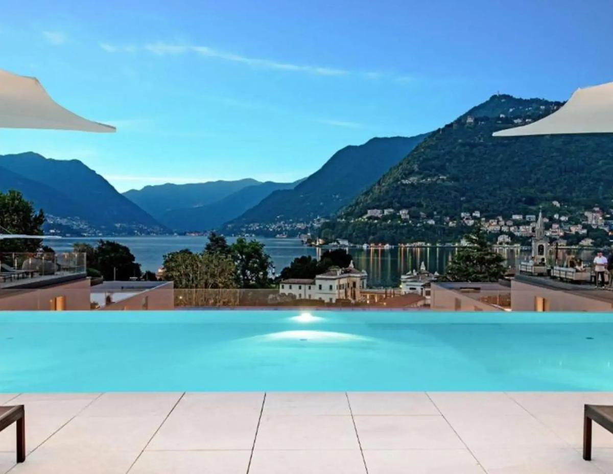 Отель Hilton Lake Como