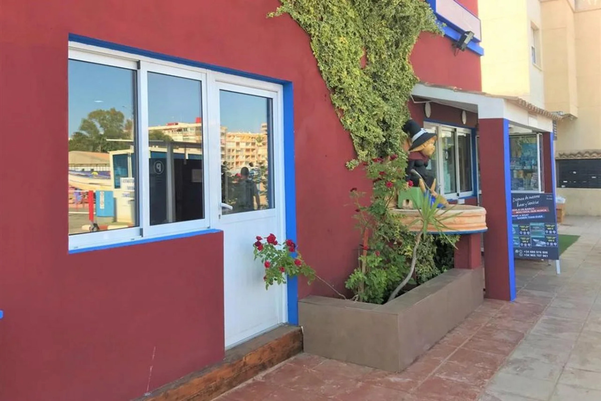 Apartamentos Marina Internacional