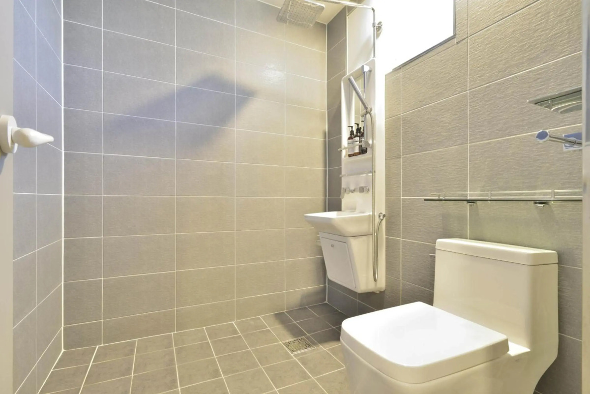 WITH U Hotel & Guesthouse