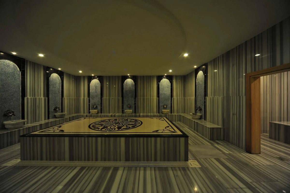 Lake & River Side Hotel & Spa