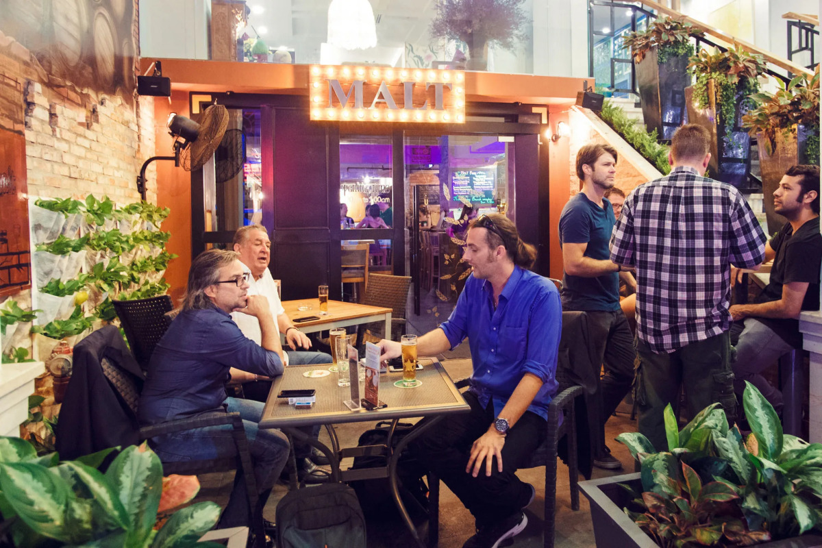 Asian Ruby Center Point Hotel