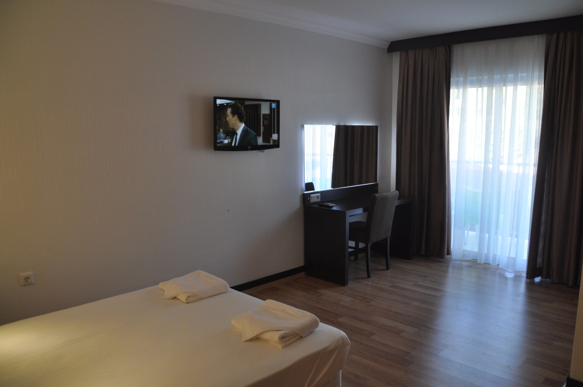 Sunshine Holiday Resort