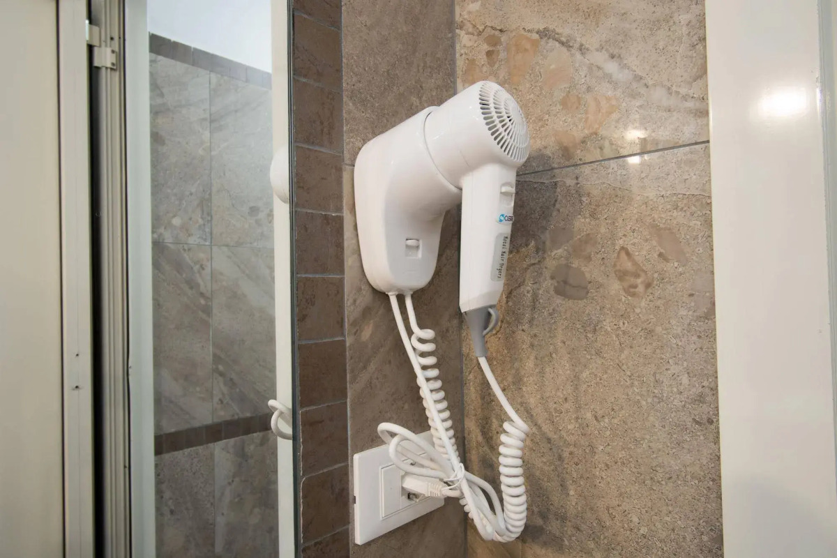 Alessandro Downtown Hostel