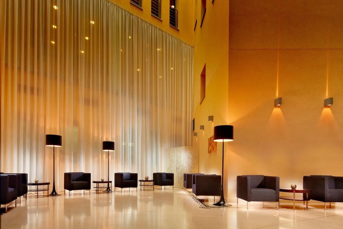 Roset Hotel & Residence