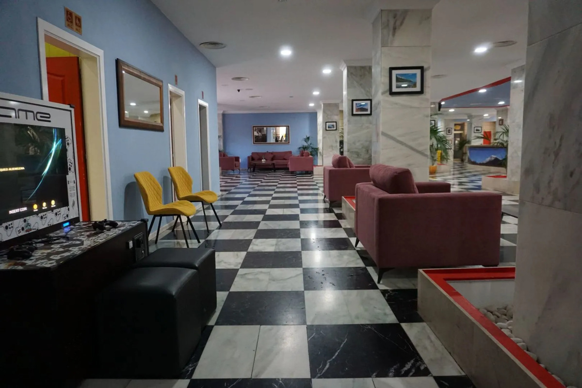 Apartamentos Pirámides