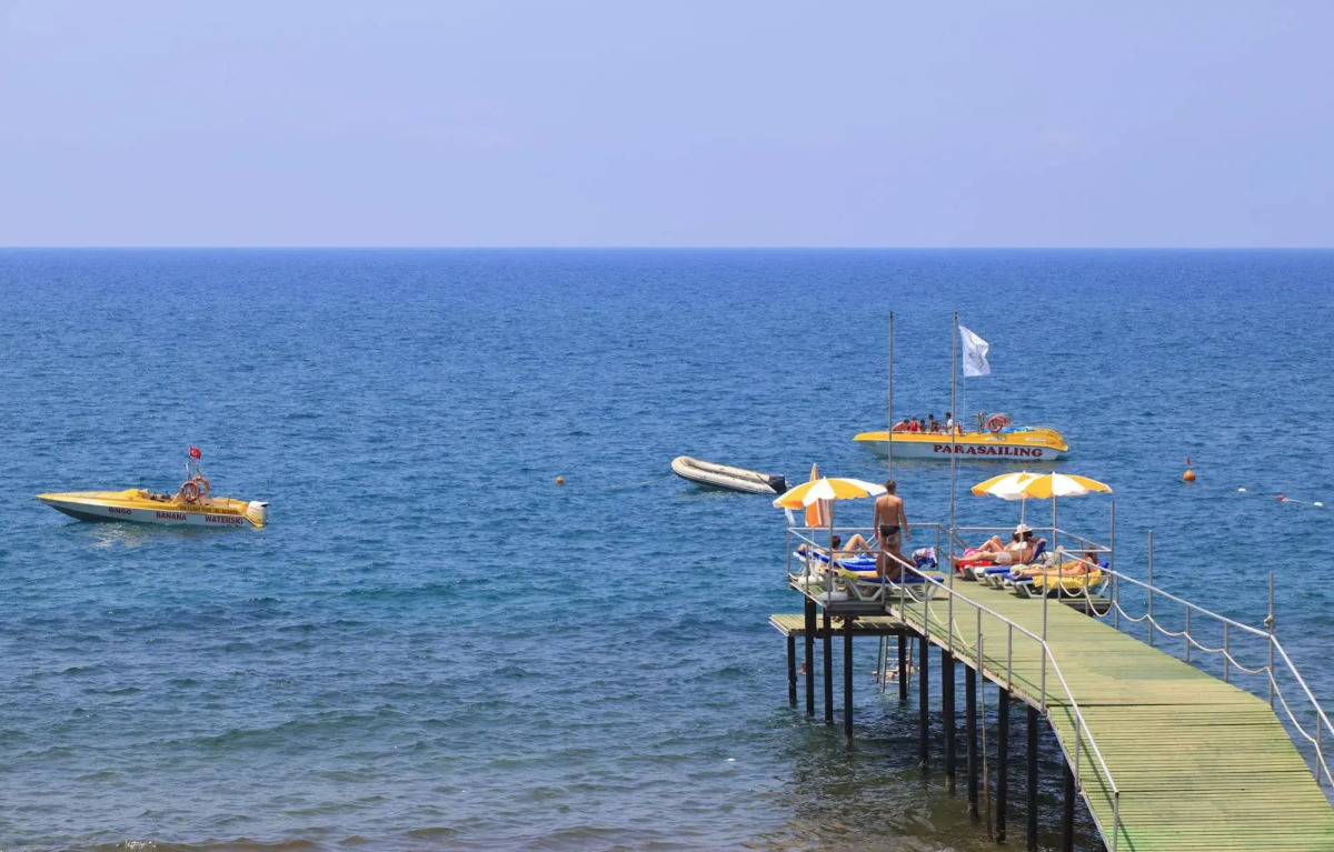 Отель Eva Beach