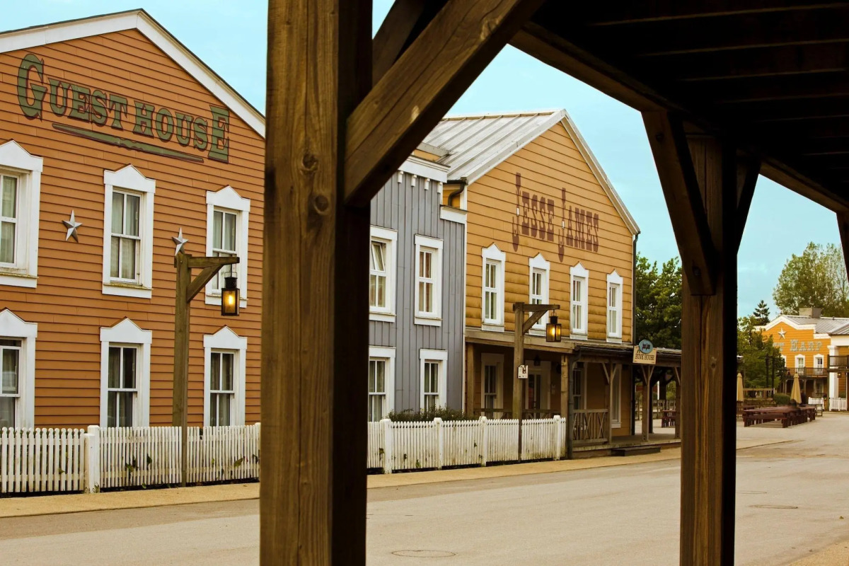 Disney Hotel Cheyenne