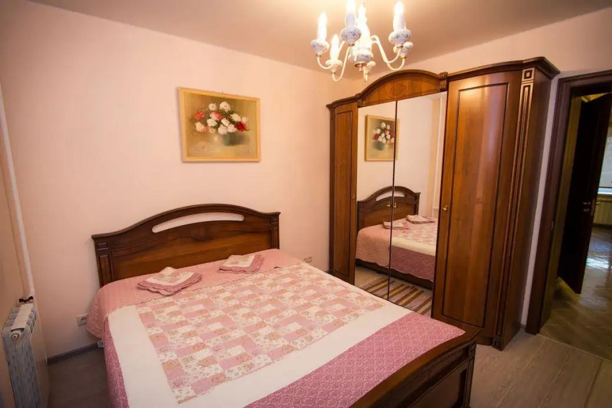 ABC Apartmens (ЭйБиСи Апартментс) на улице Каратанова