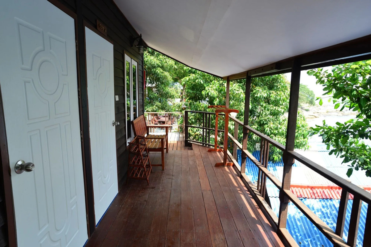 Sangthian Beach Resort