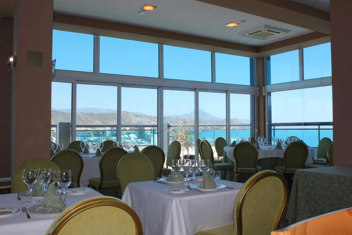 Hotel La Familia Gallo Rojo