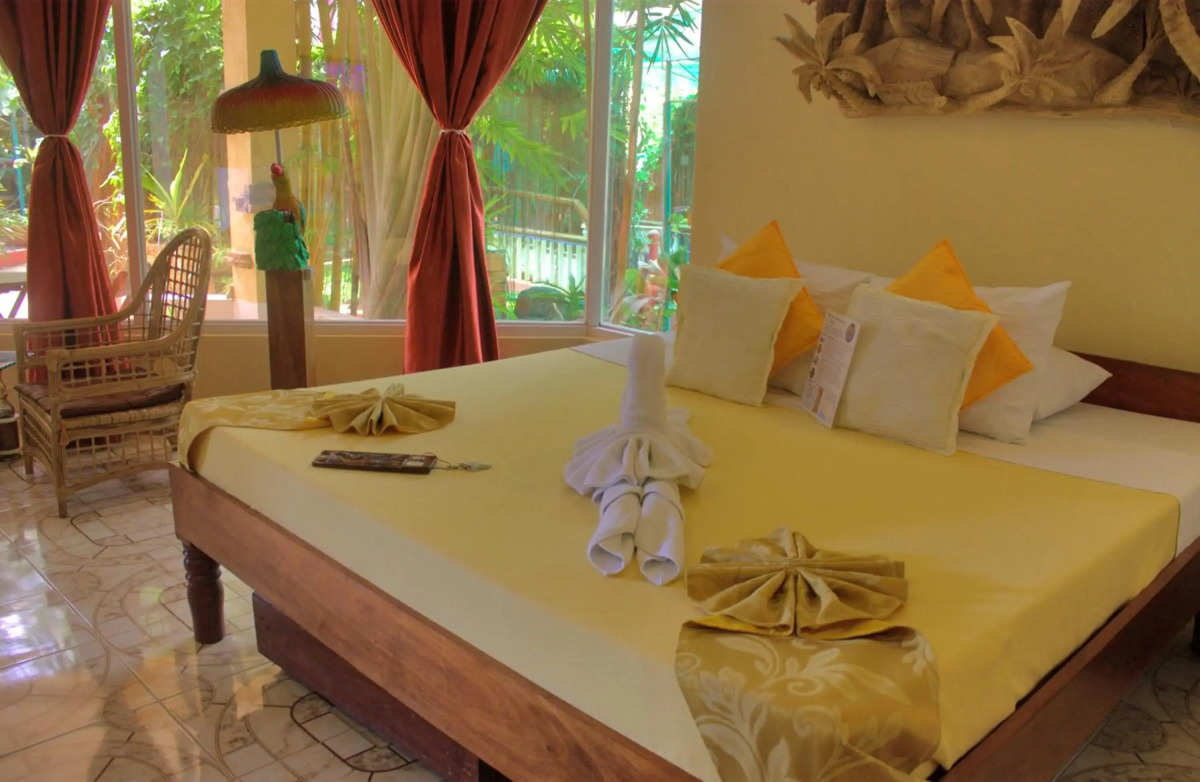 Deep Forest Garden Hotel