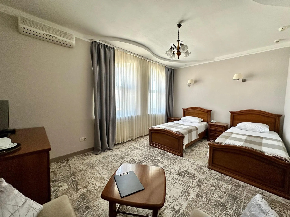 Отель Золотой Берег