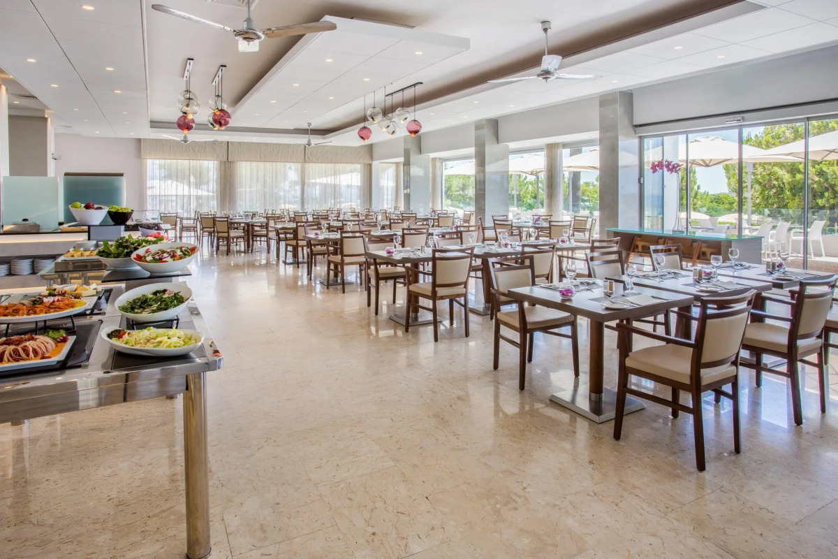 Crowne Plaza Limassol by IHG