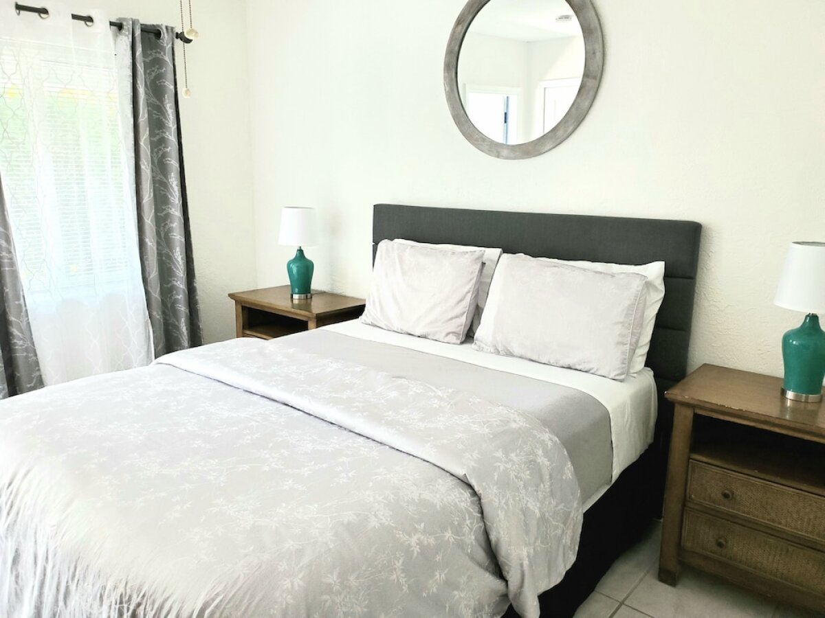 4145 By The Sea Inn & Suites