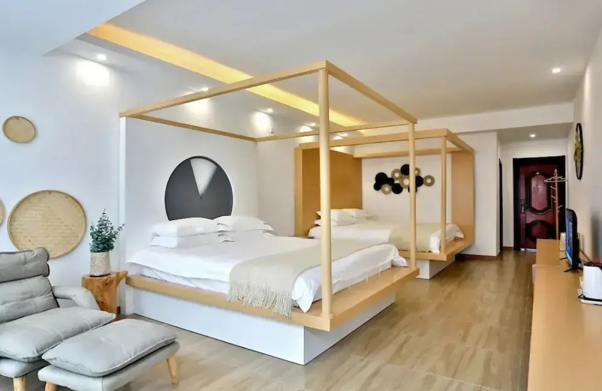 Shanghai Monegative Time Garden Hotel