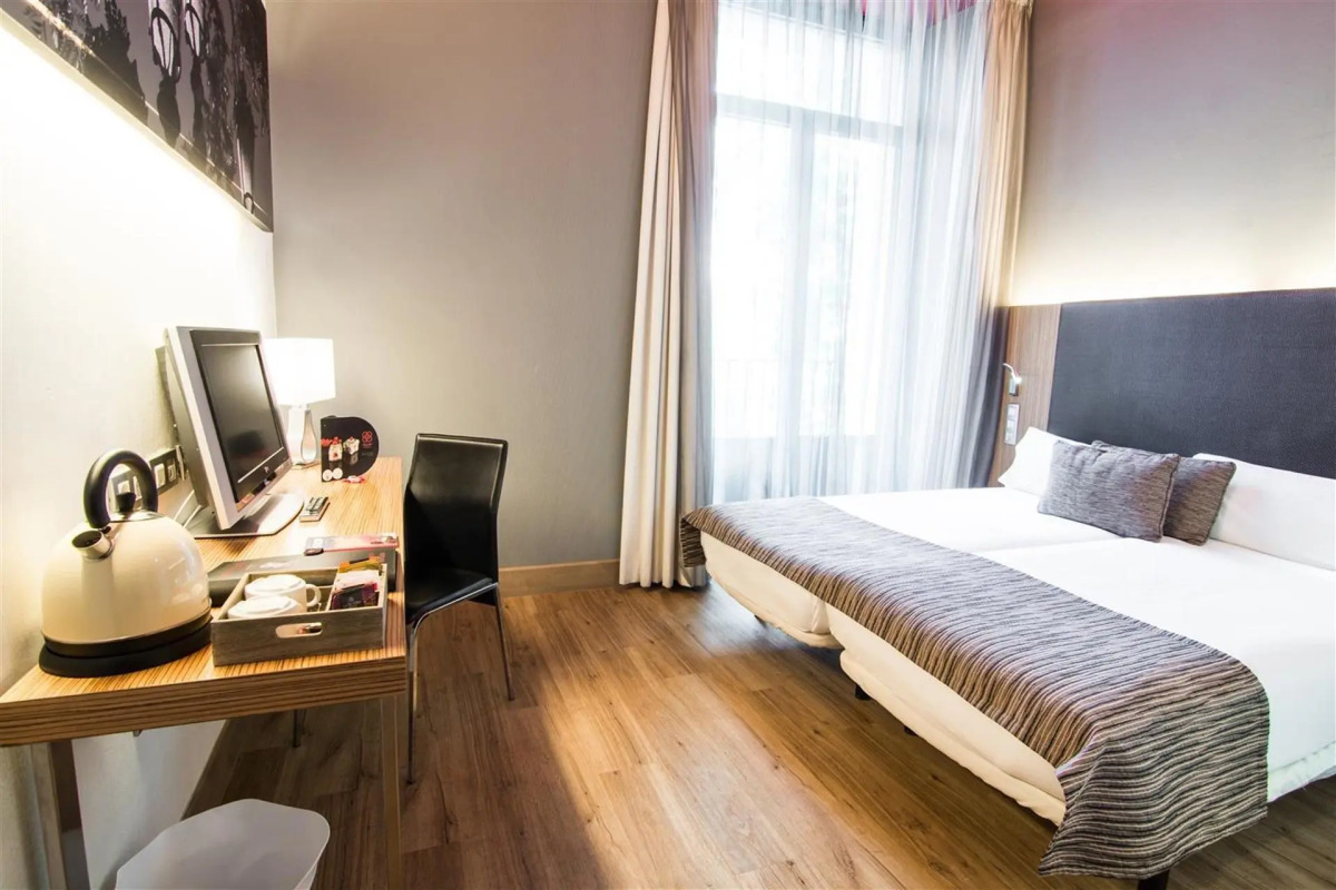 Petit Palace Plaza del Carmen