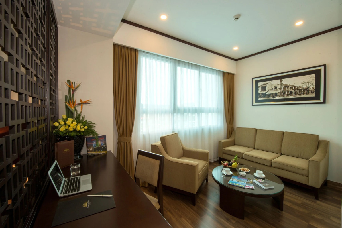 Thang Long Opera Hotel