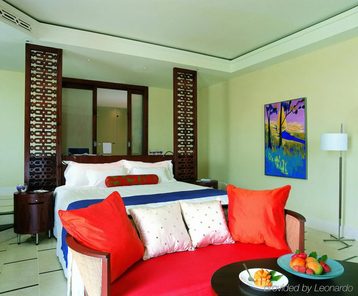 Tropical Attitude - Adults only