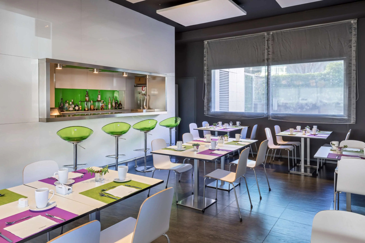 Отель Zentral Castellana Norte