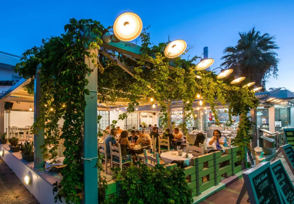 Camelot Royal Beds by Estia