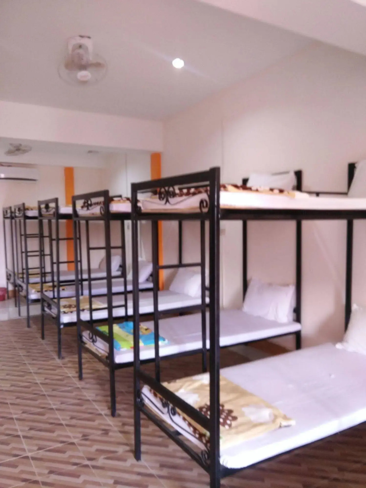 Orange Backpacker Hostel