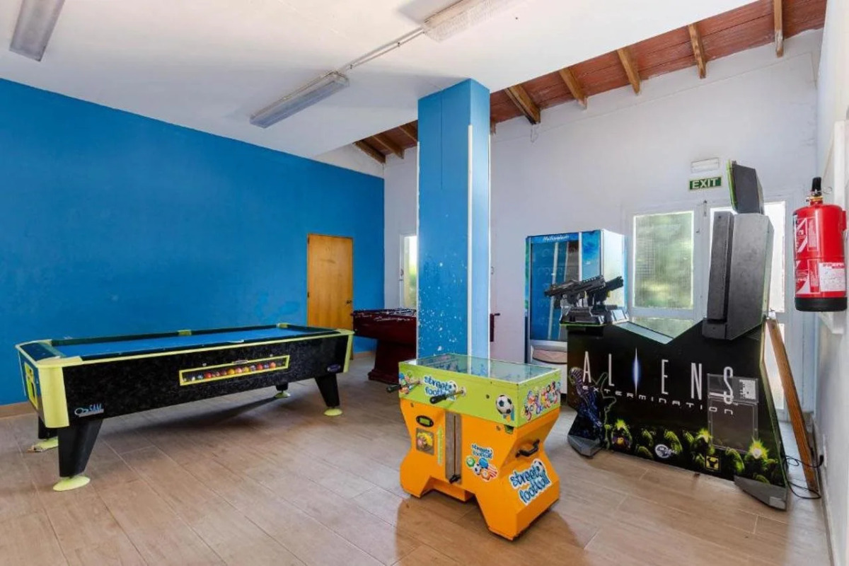 Mariner Club Apartments