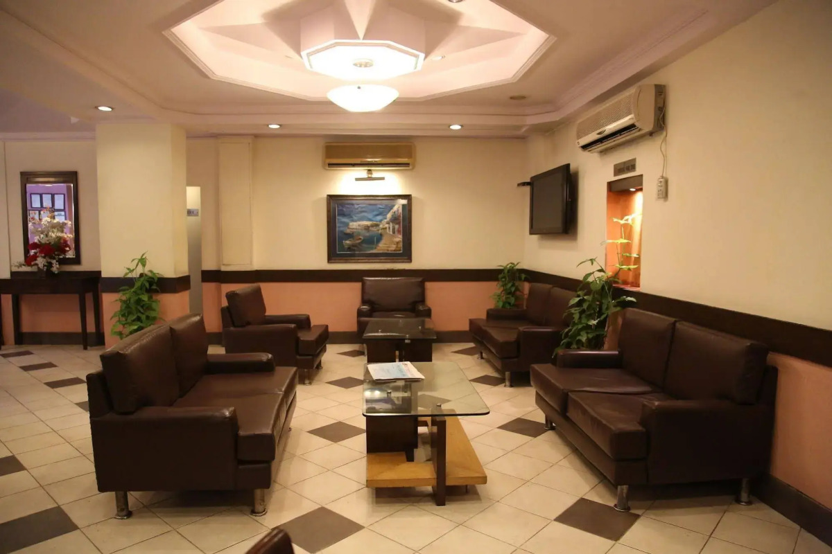 Hotel Tourist Deluxe