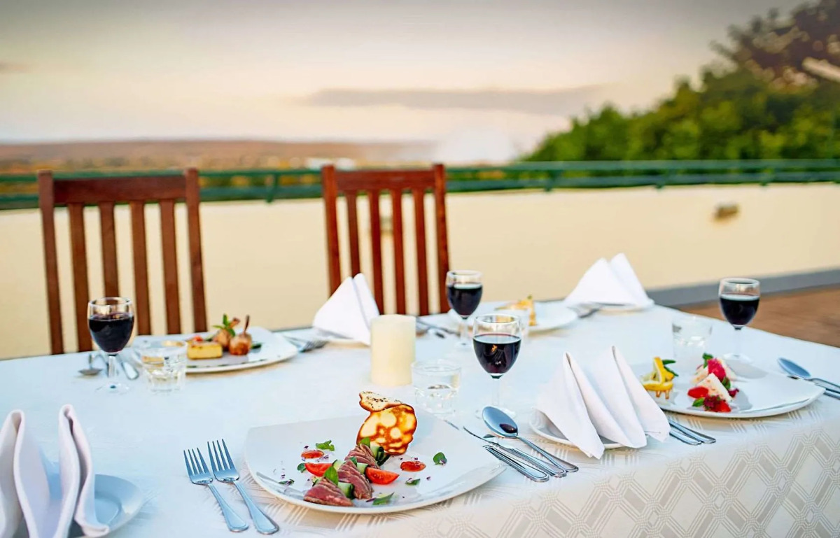 Victoria Falls Rainbow Hotel