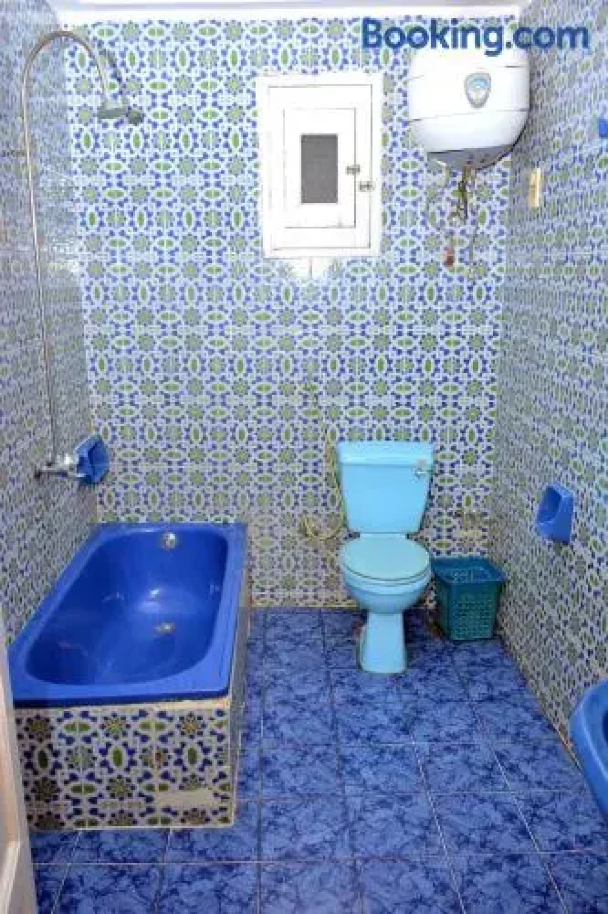 Fontana Luxor Hostel