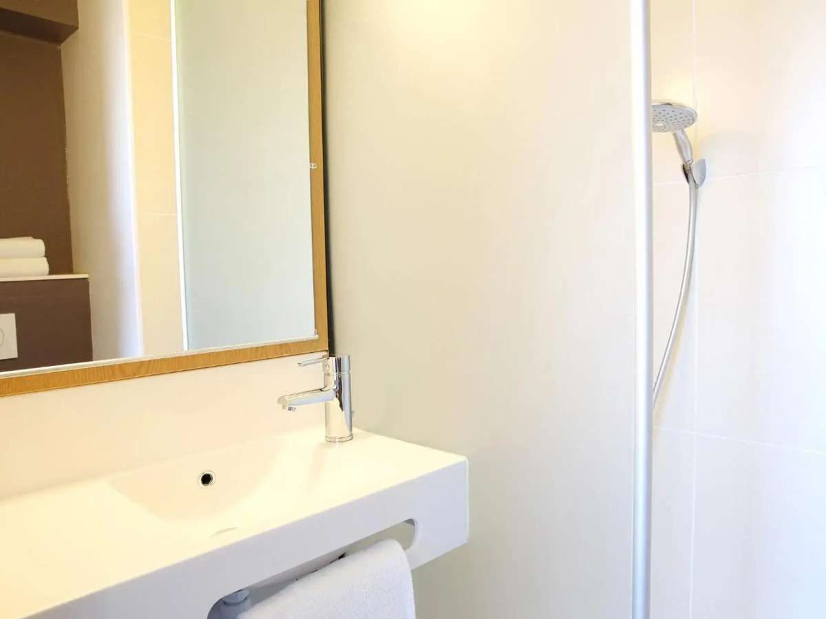 B&B HOTEL Marseille Aéroport Saint-Victoret