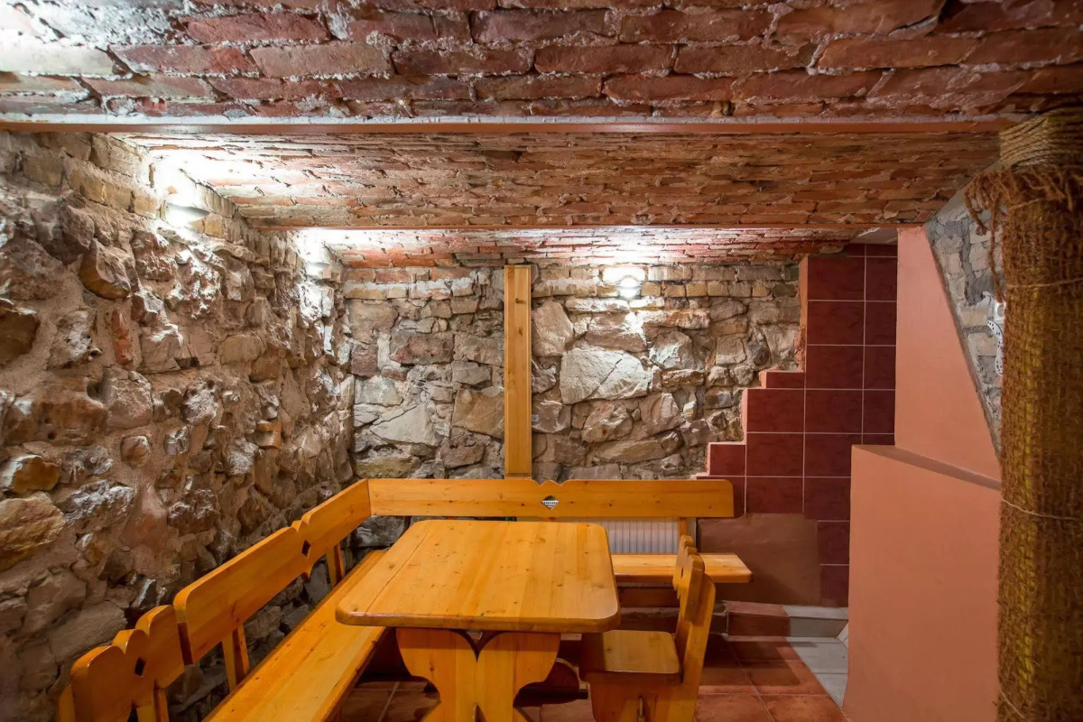 Отель Augustine