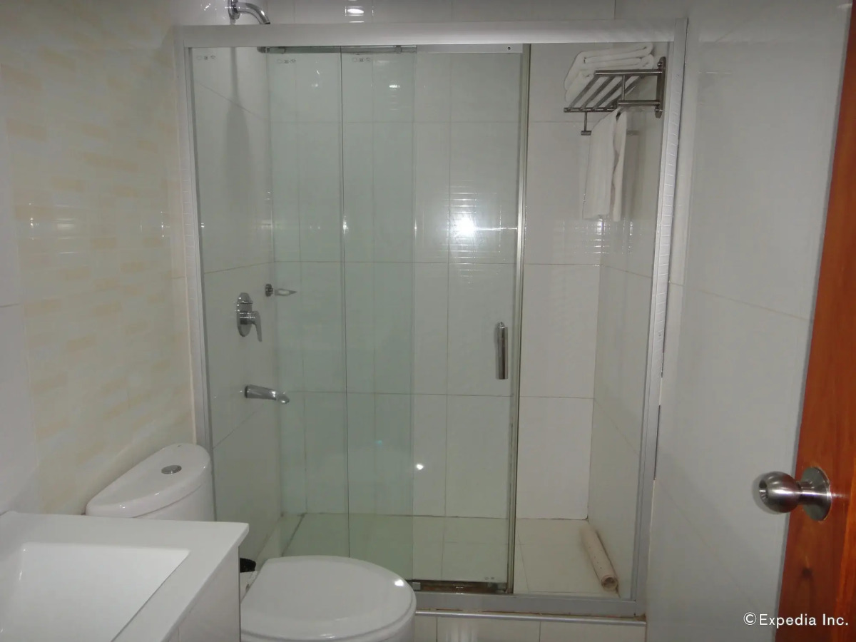 Diamond Suites and Residences