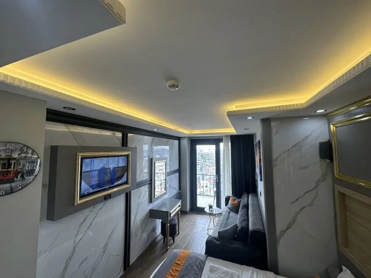 Taksim Larissa Hotel Suites