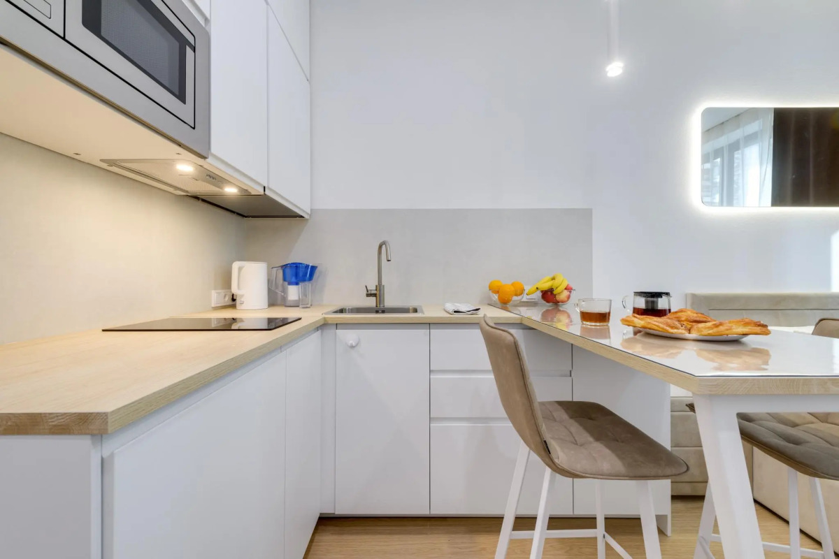 Апартаменты в небоскрёбе, центр Москвы