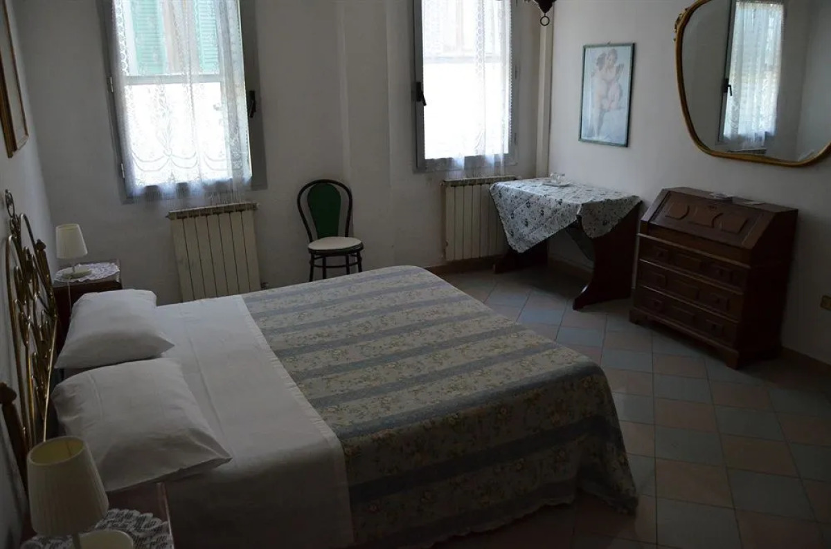 Barbara House - Guest House