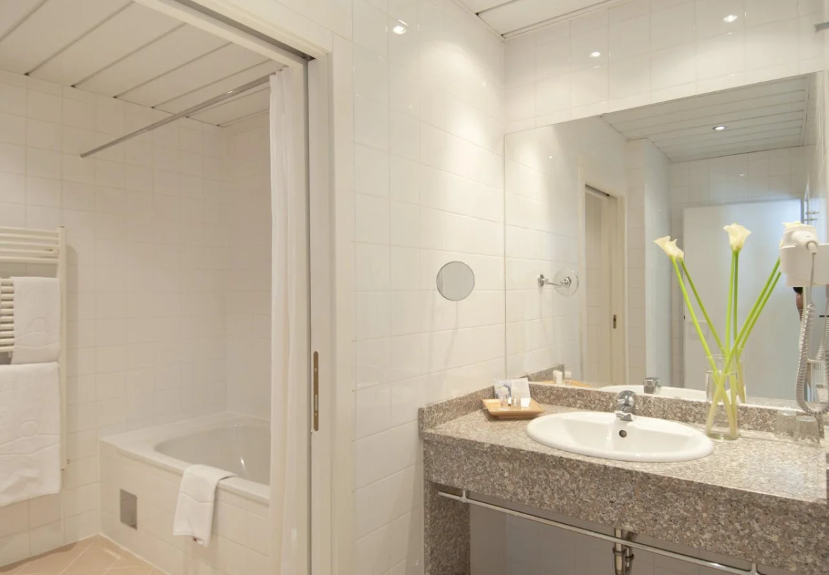 Mamaison Hotel Chain Bridge Budapest