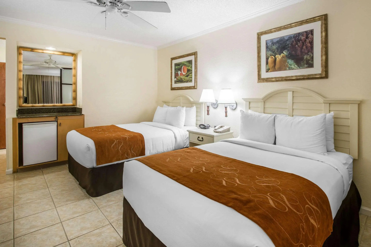 Comfort Suites Paradise Island