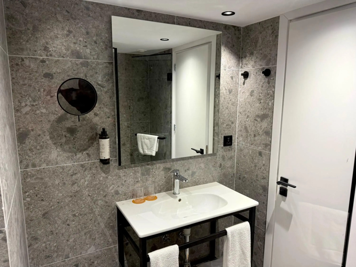 Отель Kapetanios Odysseia