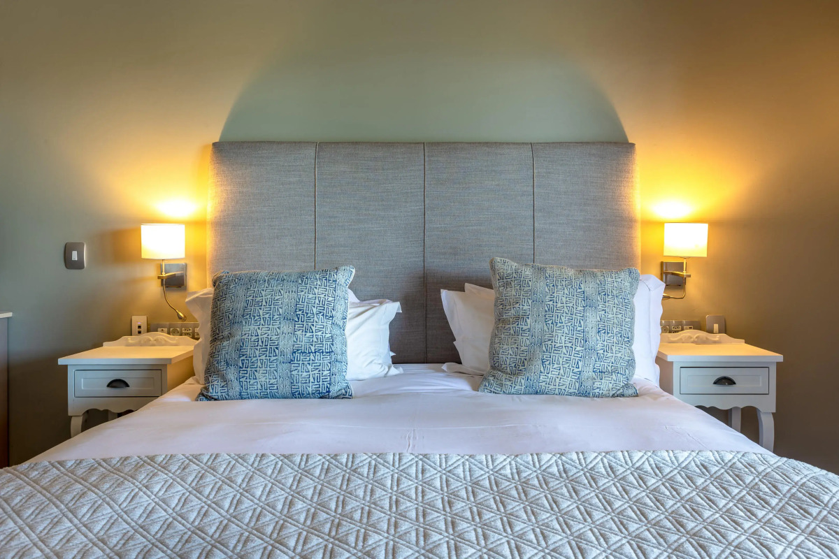 Whale Rock Luxury Lodge