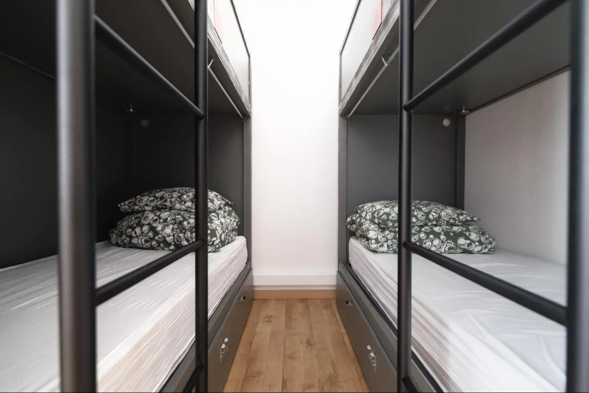 Хостел WOT Patio Social