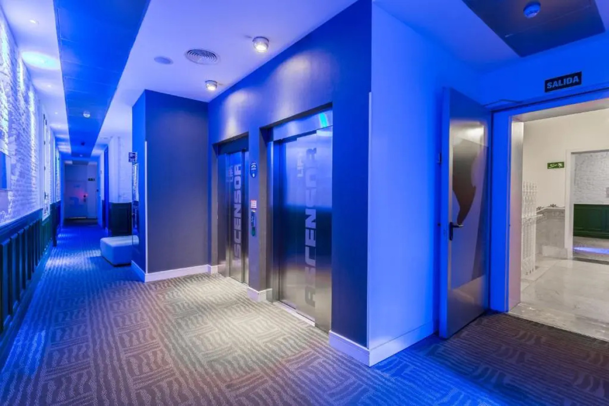 Petit Palace Lealtad Plaza